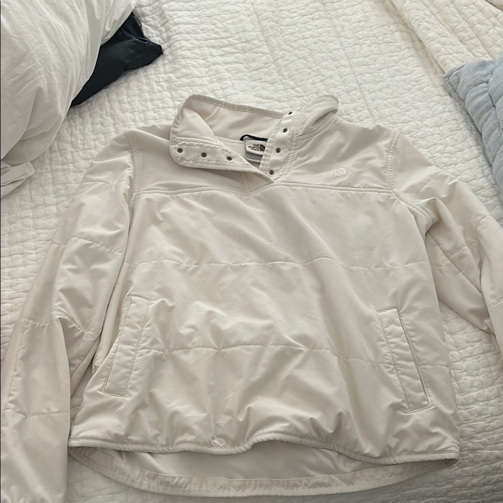 North face white pullover